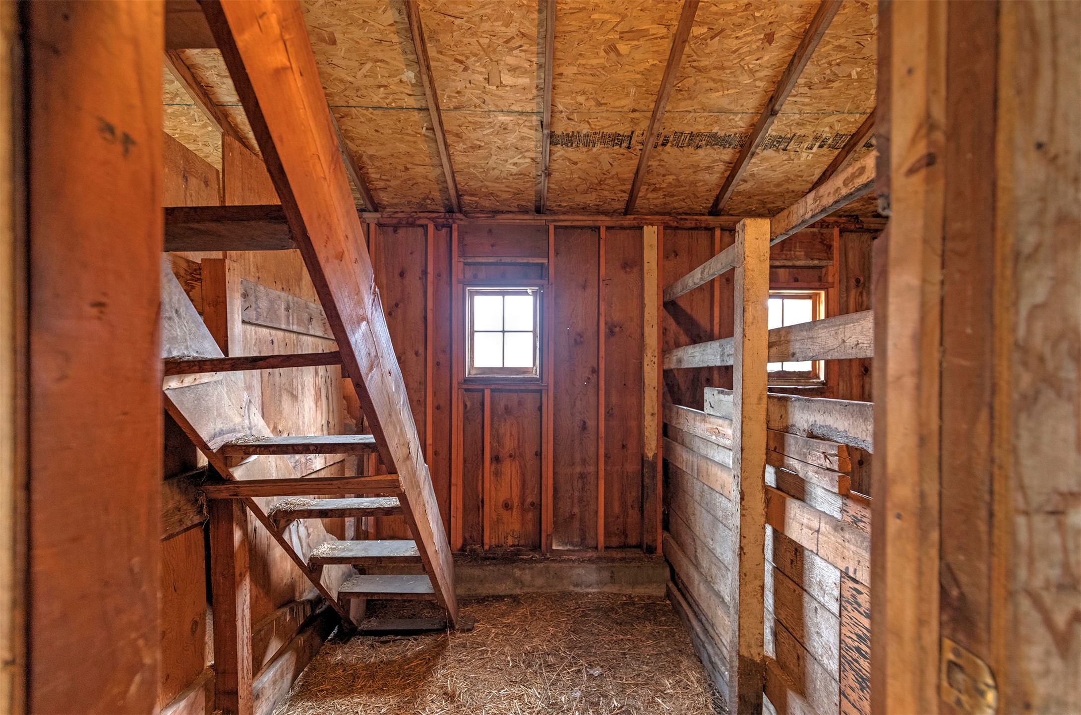 Missoula, Montana 59803, United States, 6 Bedrooms Bedrooms, ,3 BathroomsBathrooms,Residential,Active,107208