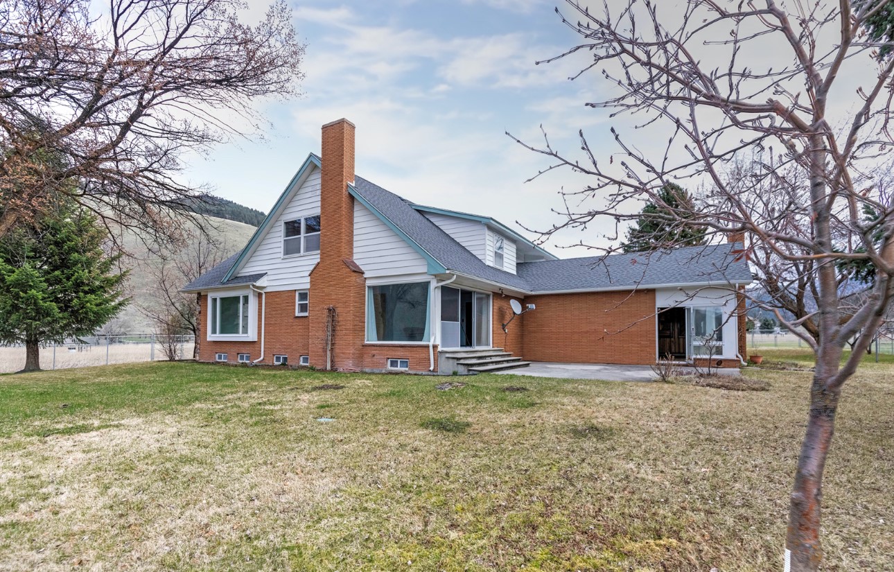 Missoula, Montana 59803, United States, 6 Bedrooms Bedrooms, ,3 BathroomsBathrooms,Residential,Active,107208