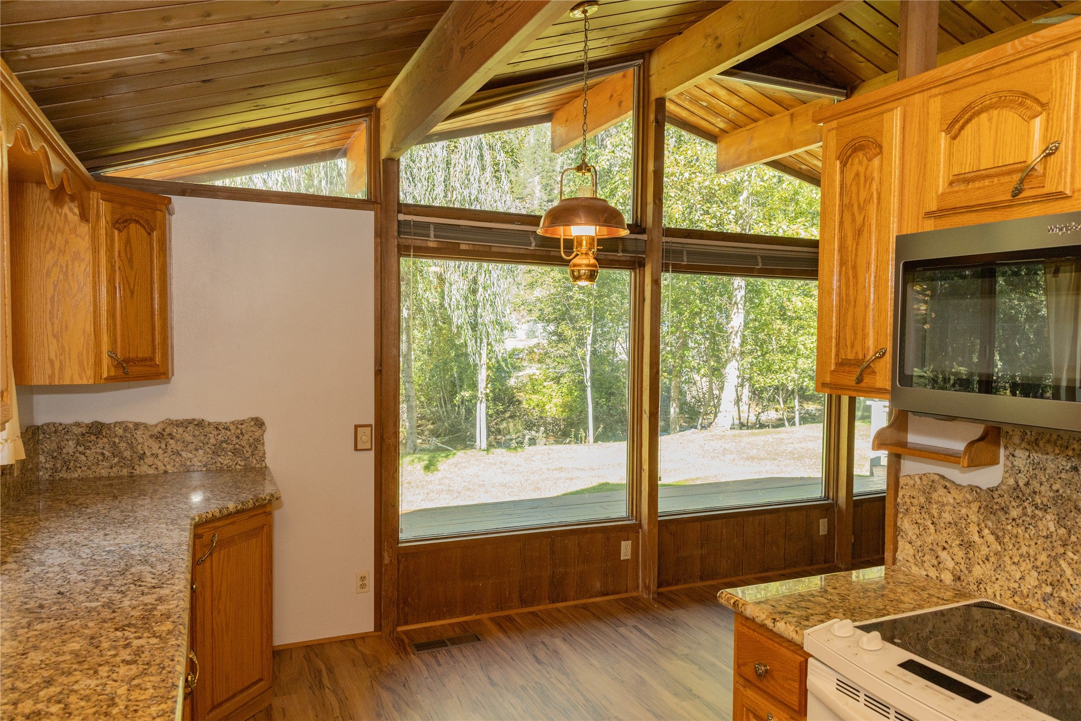 5671 Kootenai River Road