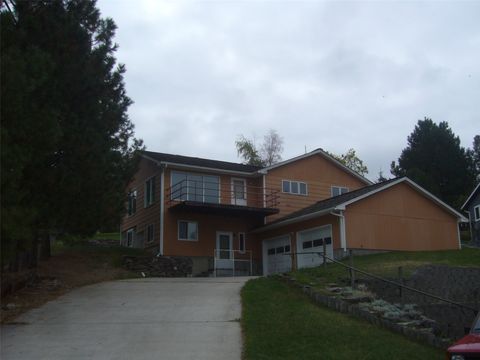 Photo of 806 Continental Way, Missoula, MT 59803 (MLS # 30071431)