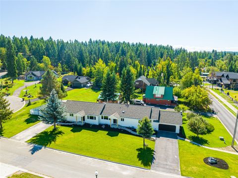 Photo of 633 & 635 Dakota Avenue, Whitefish, MT 59937 (MLS # 30043781)