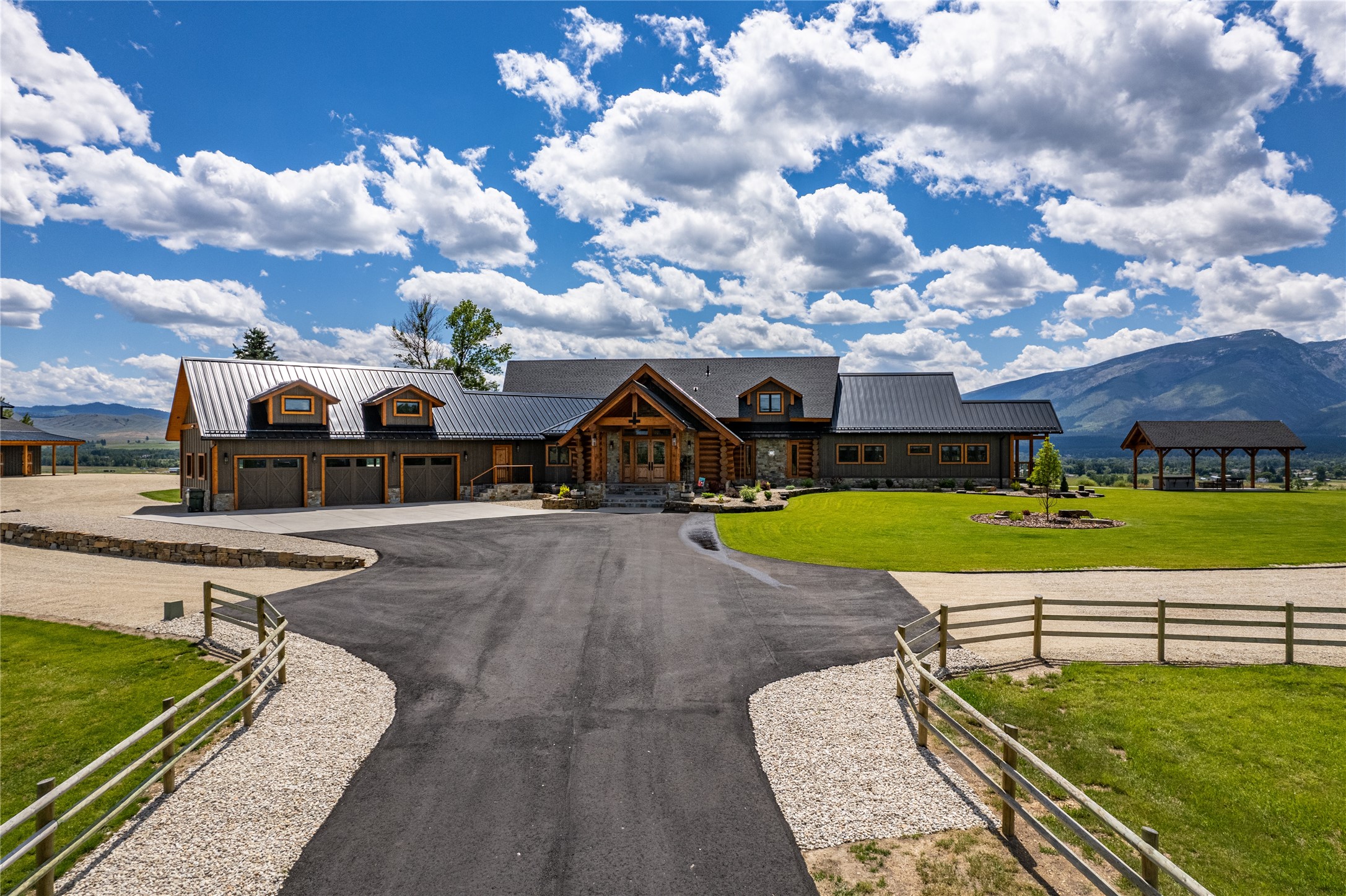 391 Skyline Drive
