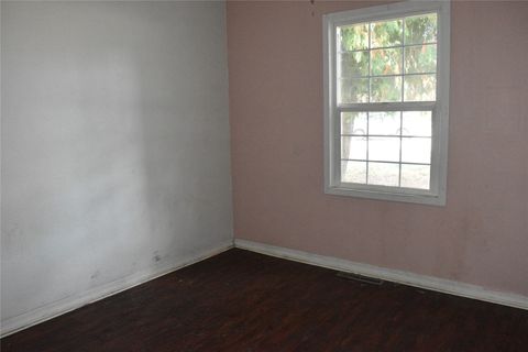 Tiny photo for 712 Main Avenue, Libby, MT 59923 (MLS # 30069439)