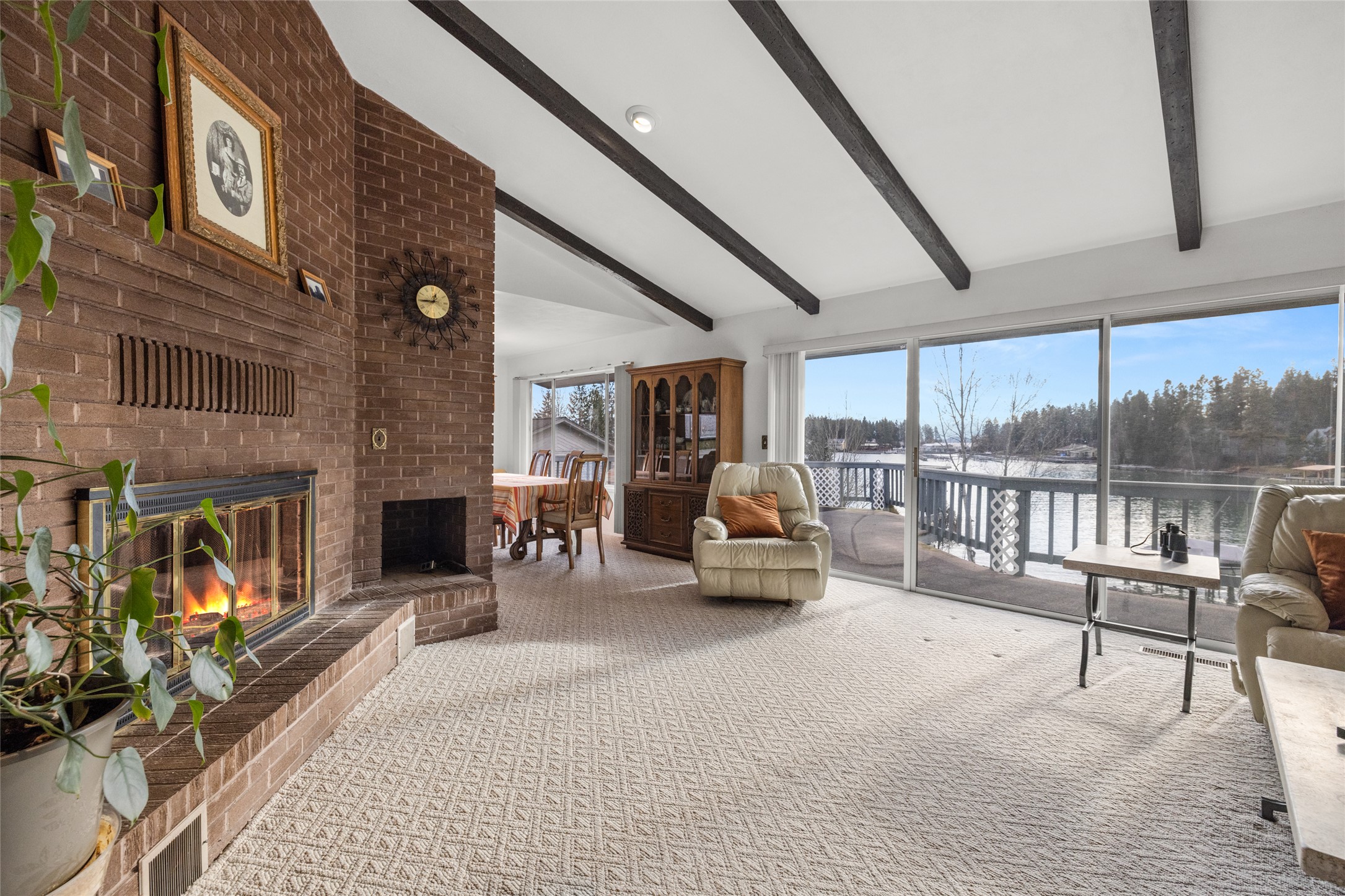 205 Lakeshore Drive