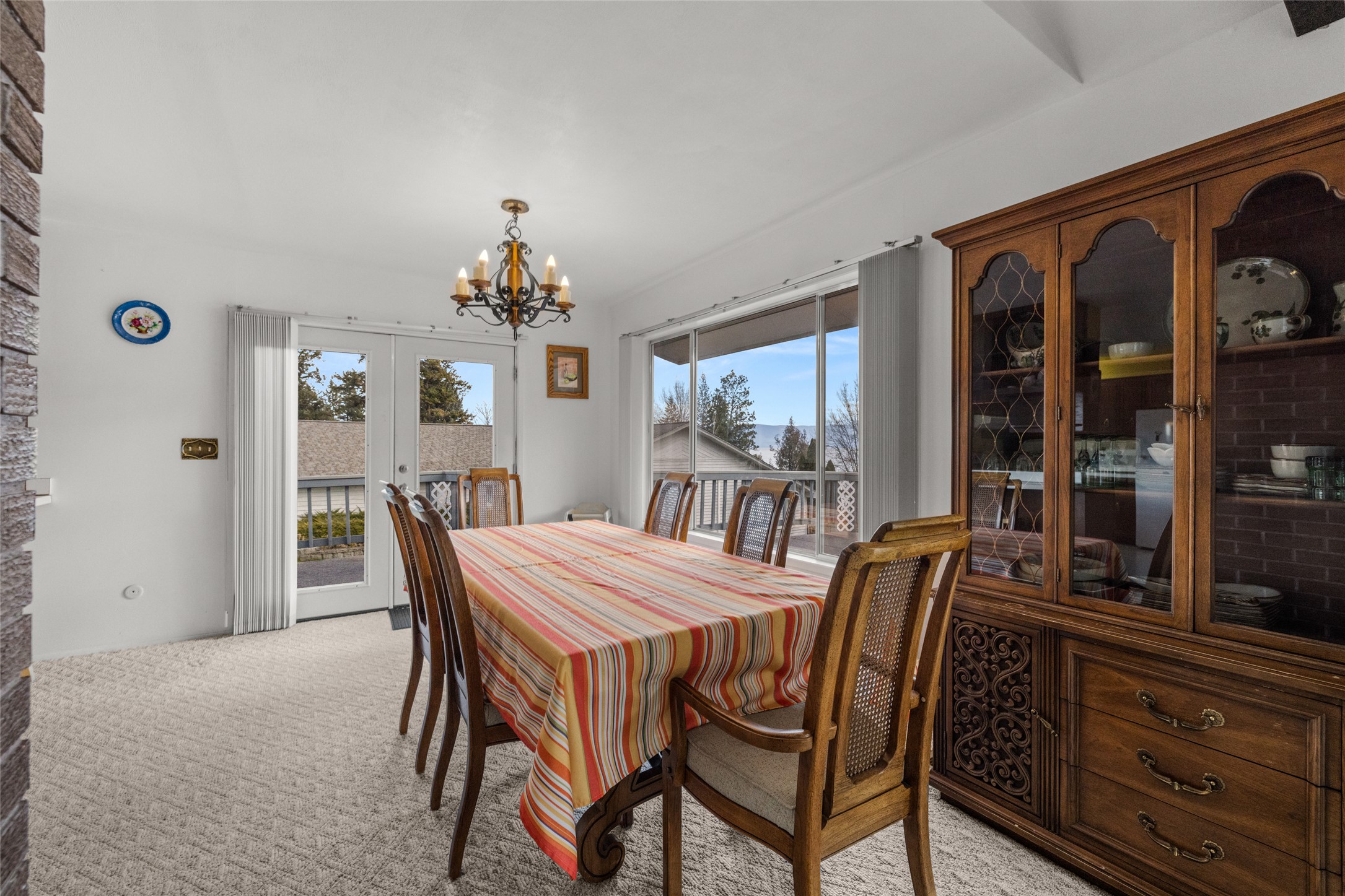 205 Lakeshore Drive
