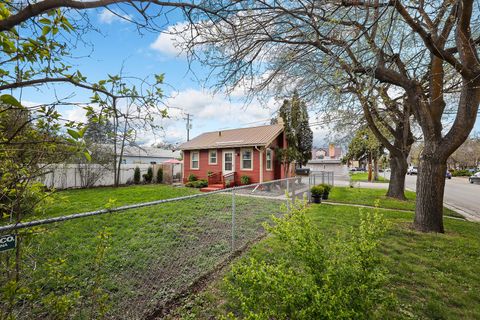 Photo of 30 E Oregon Street, Kalispell, MT 59901 (MLS # 30069750)