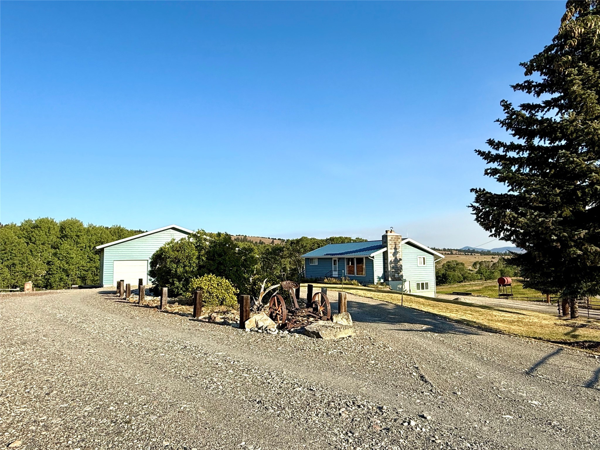 2553 S Mullan Trail Road
