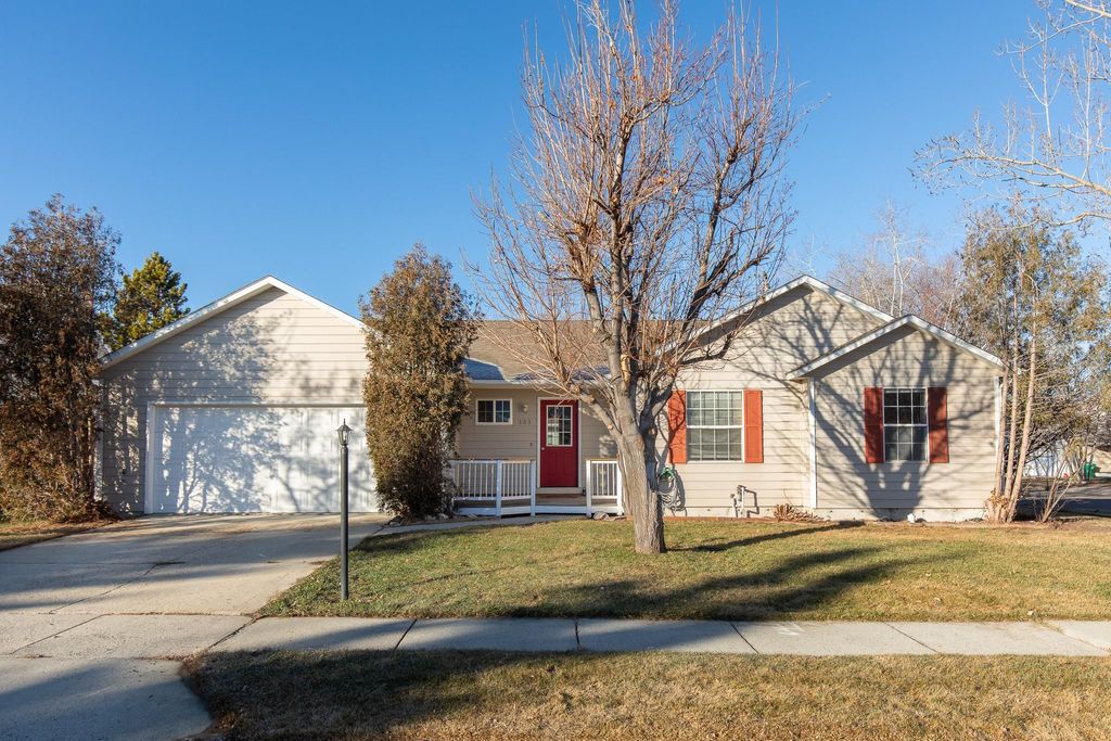 Photo of 303 Treasure Avenue, Bozeman, MT 59718 (MLS # 30064173)
