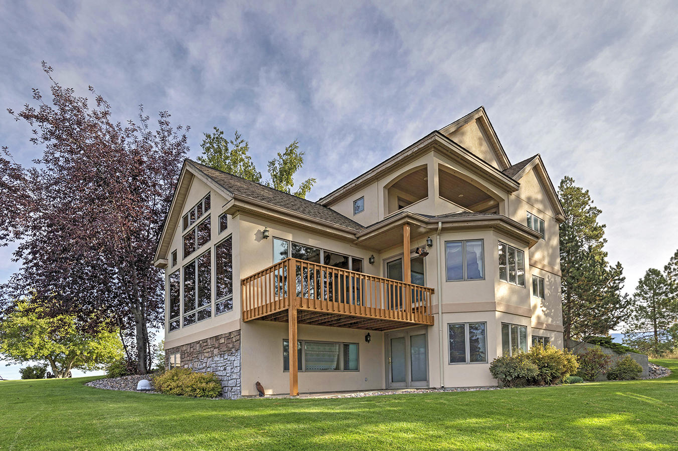 909 Hamilton Heights Road