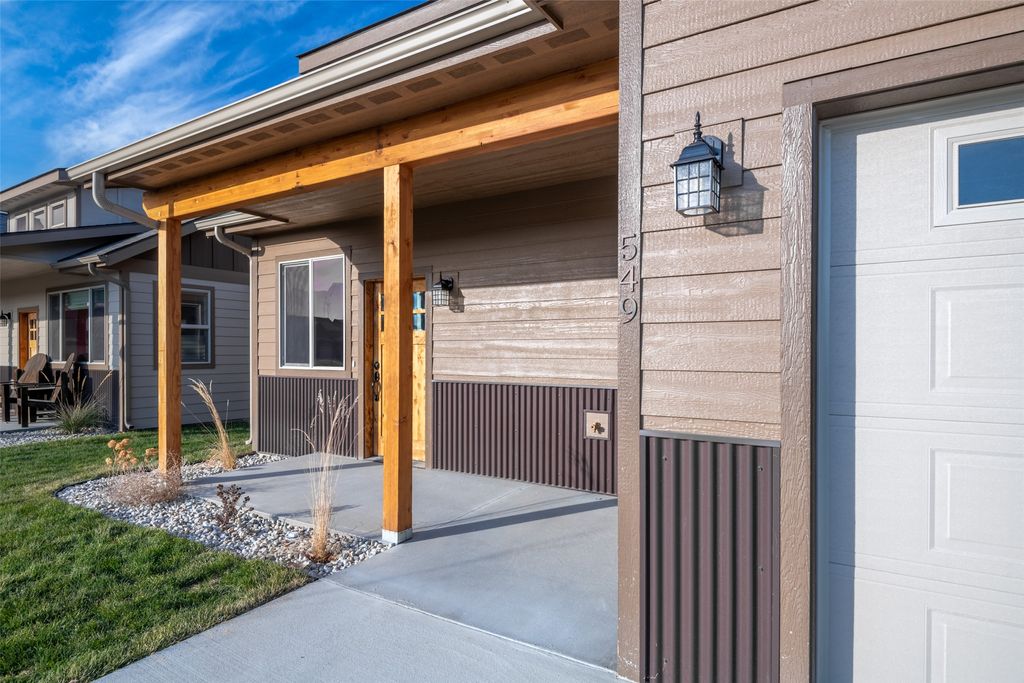 Photo of 520 Racetrack Trail, Hamilton, MT 59840 (MLS # 30069567)