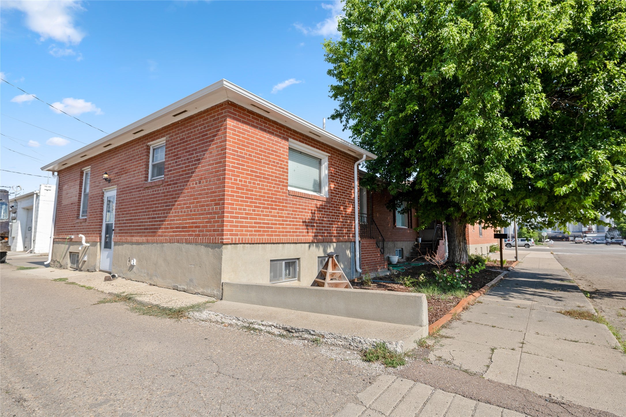 118 6th Avenue