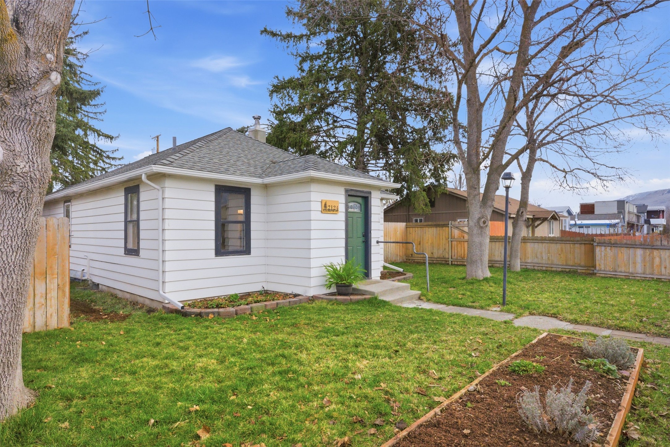 2124 Burlington Avenue