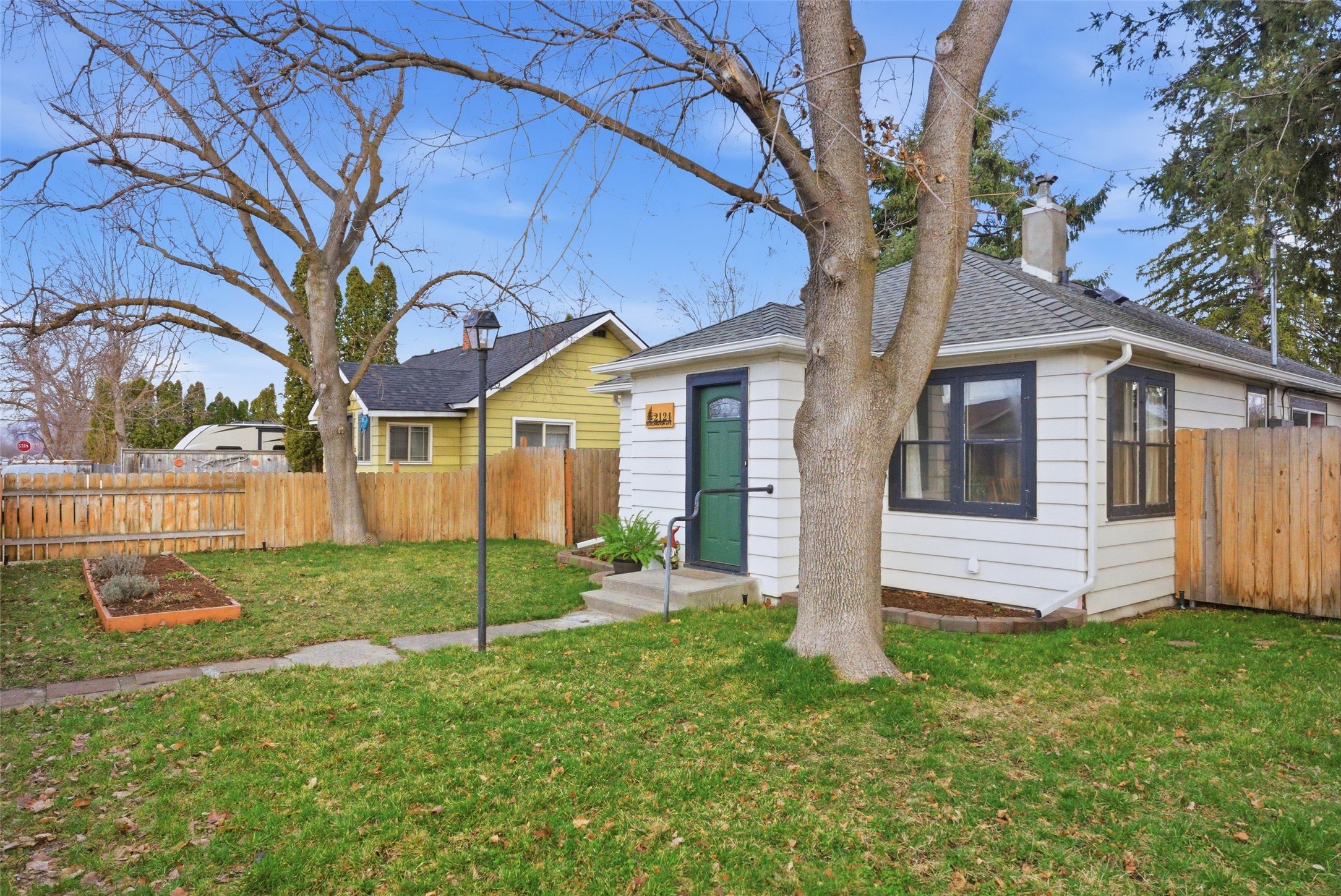 2124 Burlington Avenue