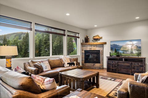 Tiny photo for 134 Inspiration Loop, Whitefish, MT 59937 (MLS # 30072585)