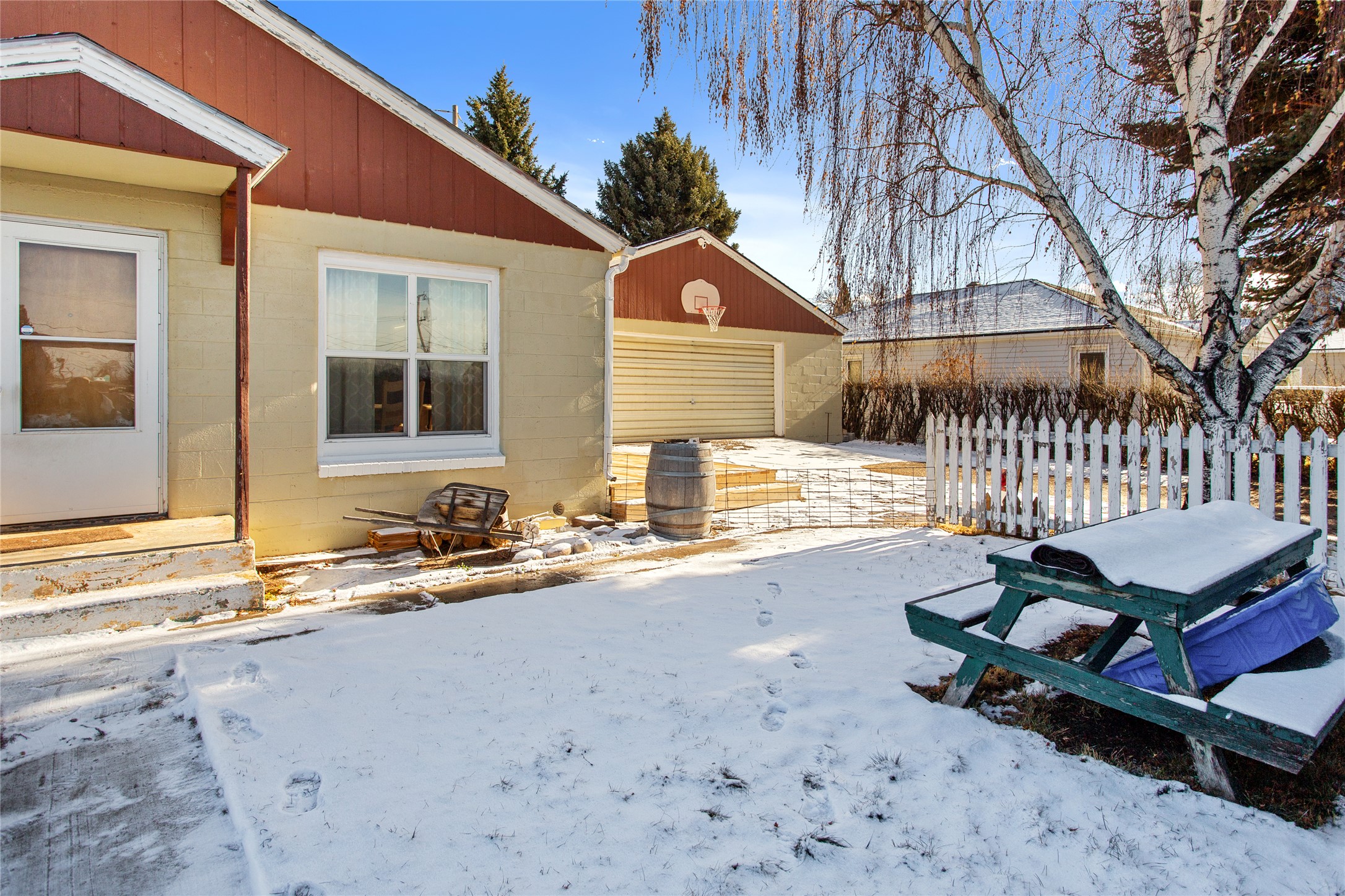 Butte, Montana 59701, United States, 3 Bedrooms Bedrooms, ,1 BathroomBathrooms,Residential,Pending,30914