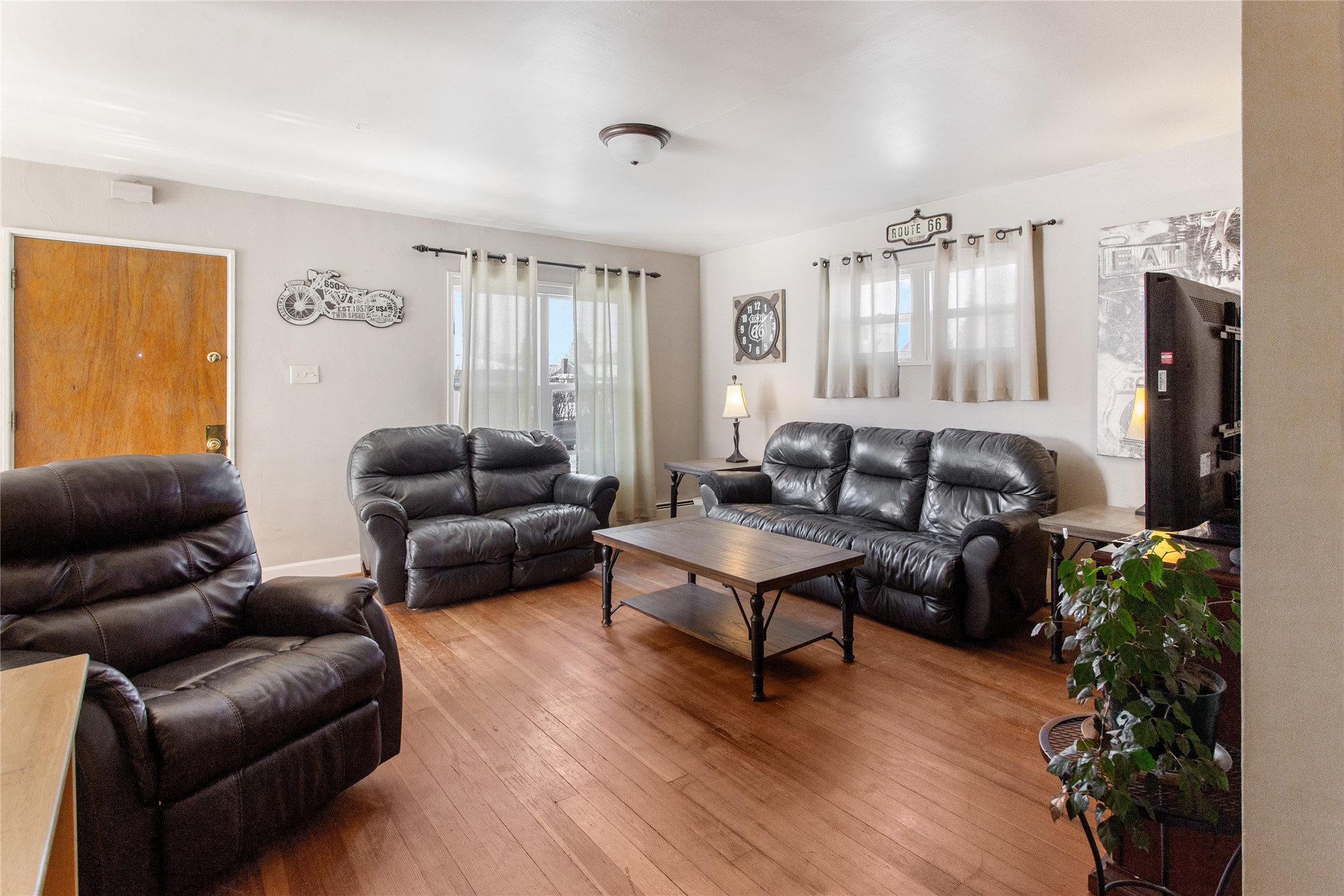 Butte, Montana 59701, United States, 3 Bedrooms Bedrooms, ,1 BathroomBathrooms,Residential,Pending,30914