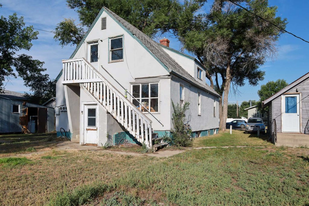 Photo of 414 N Nowlan Avenue, Glendive, MT 59330 (MLS # 30078637)