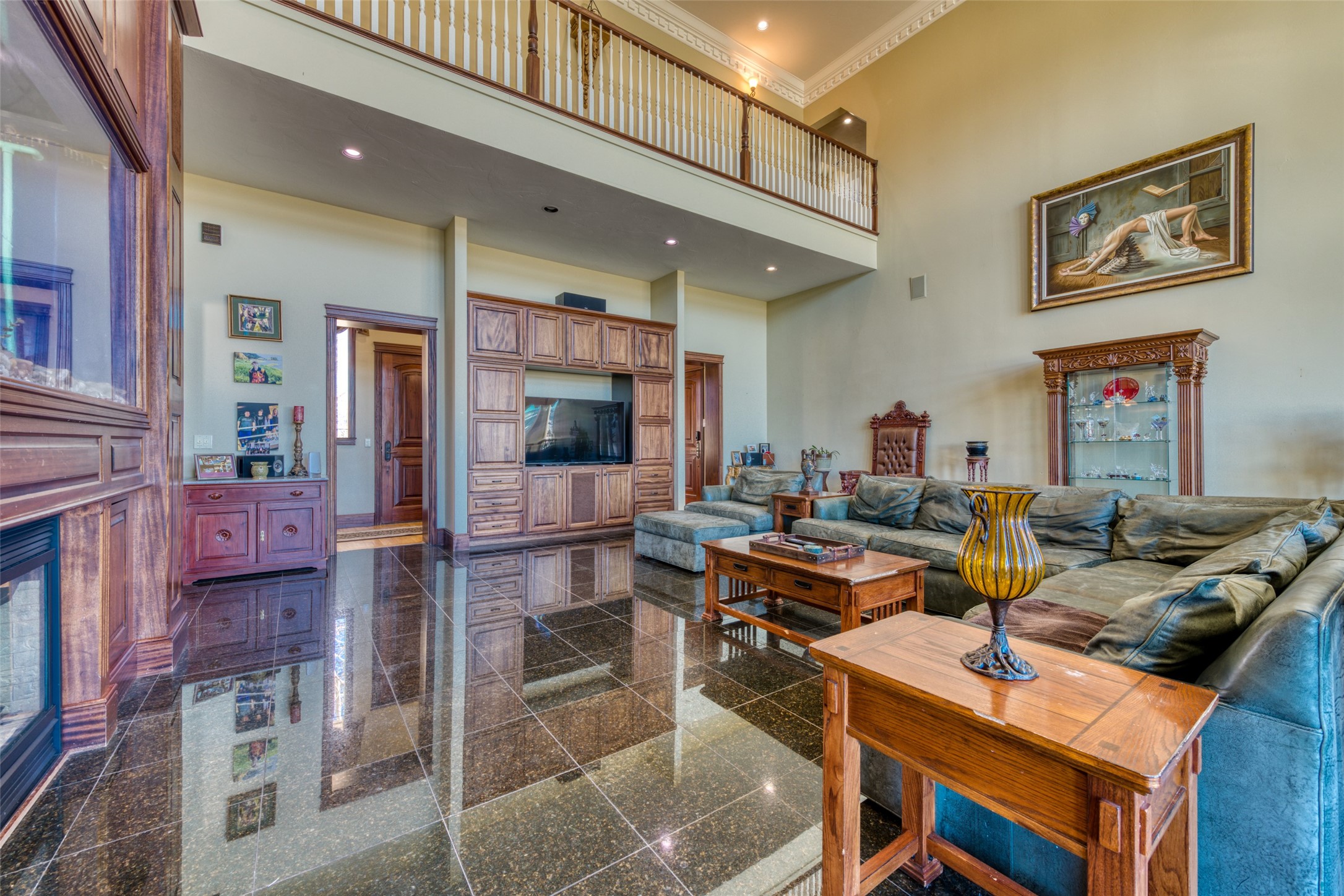 Hamilton, Montana 59840, United States, 4 Bedrooms Bedrooms, ,5 BathroomsBathrooms,Residential,Pending,67297