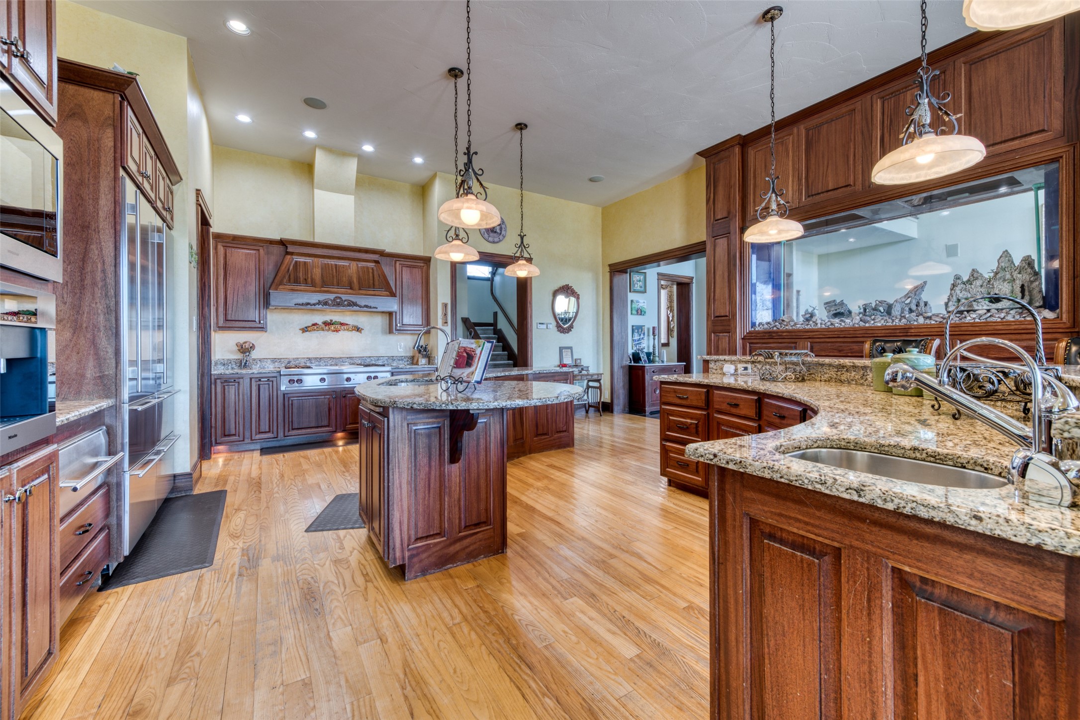 Hamilton, Montana 59840, United States, 4 Bedrooms Bedrooms, ,5 BathroomsBathrooms,Residential,Pending,67297