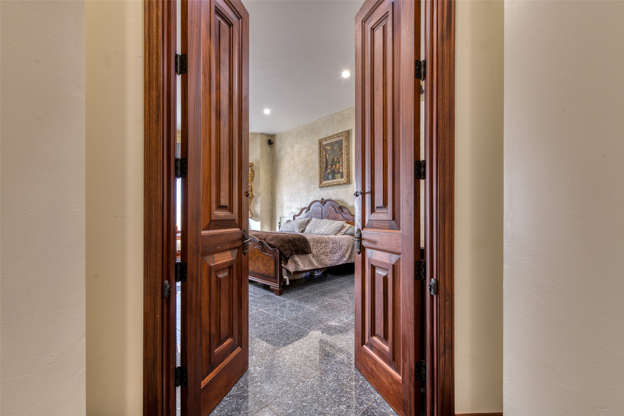 Hamilton, Montana 59840, United States, 4 Bedrooms Bedrooms, ,5 BathroomsBathrooms,Residential,Pending,67297