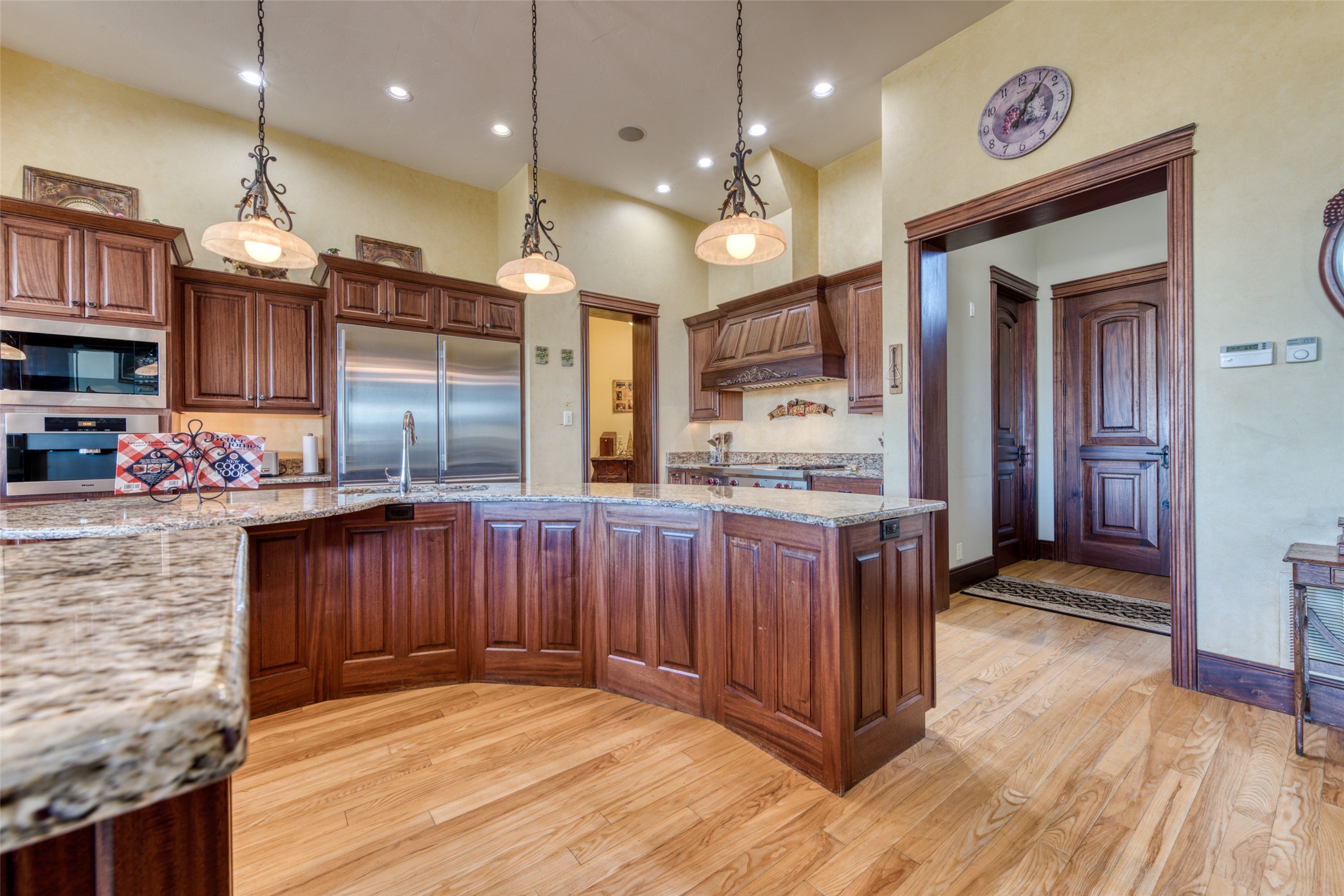 Hamilton, Montana 59840, United States, 4 Bedrooms Bedrooms, ,5 BathroomsBathrooms,Residential,Pending,67297