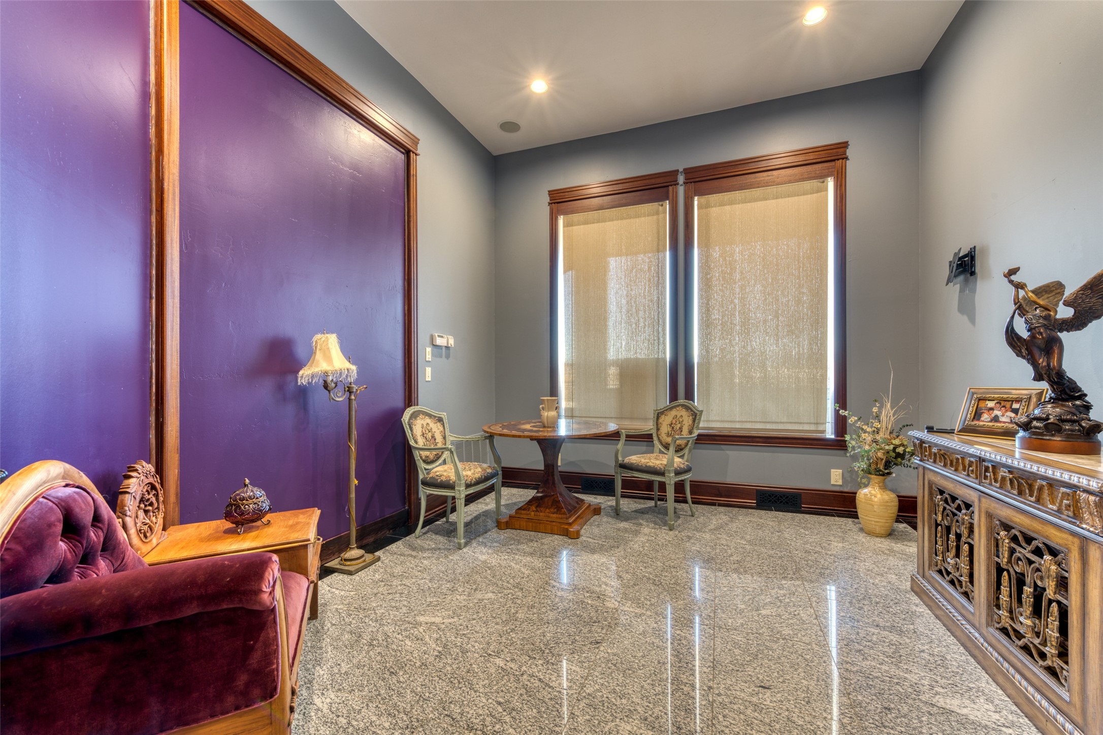 Hamilton, Montana 59840, United States, 4 Bedrooms Bedrooms, ,5 BathroomsBathrooms,Residential,Pending,67297