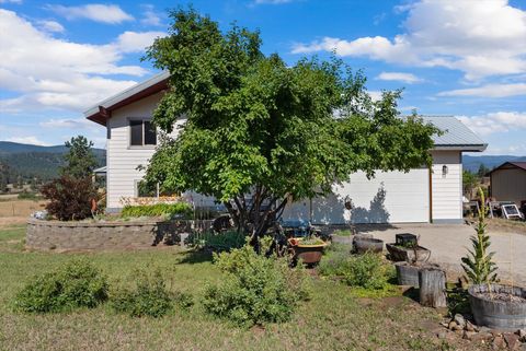 Tiny photo for 4 Sunset Court, Plains, MT 59859 (MLS # 30069755)