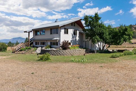 Tiny photo for 4 Sunset Court, Plains, MT 59859 (MLS # 30069755)