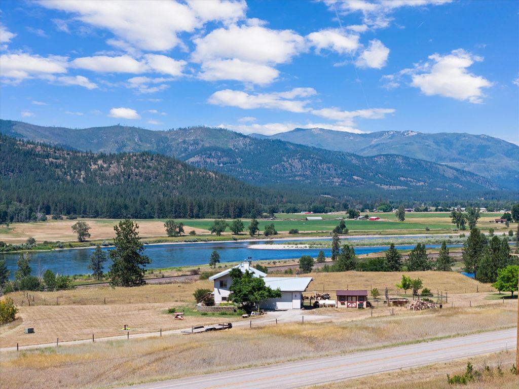 Photo of 4 Sunset Court, Plains, MT 59859 (MLS # 30069755)