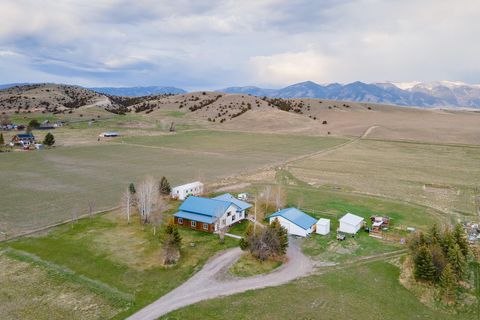 Photo of 9150 Dry Creek Road, Belgrade, MT 59714 (MLS # 30068678)