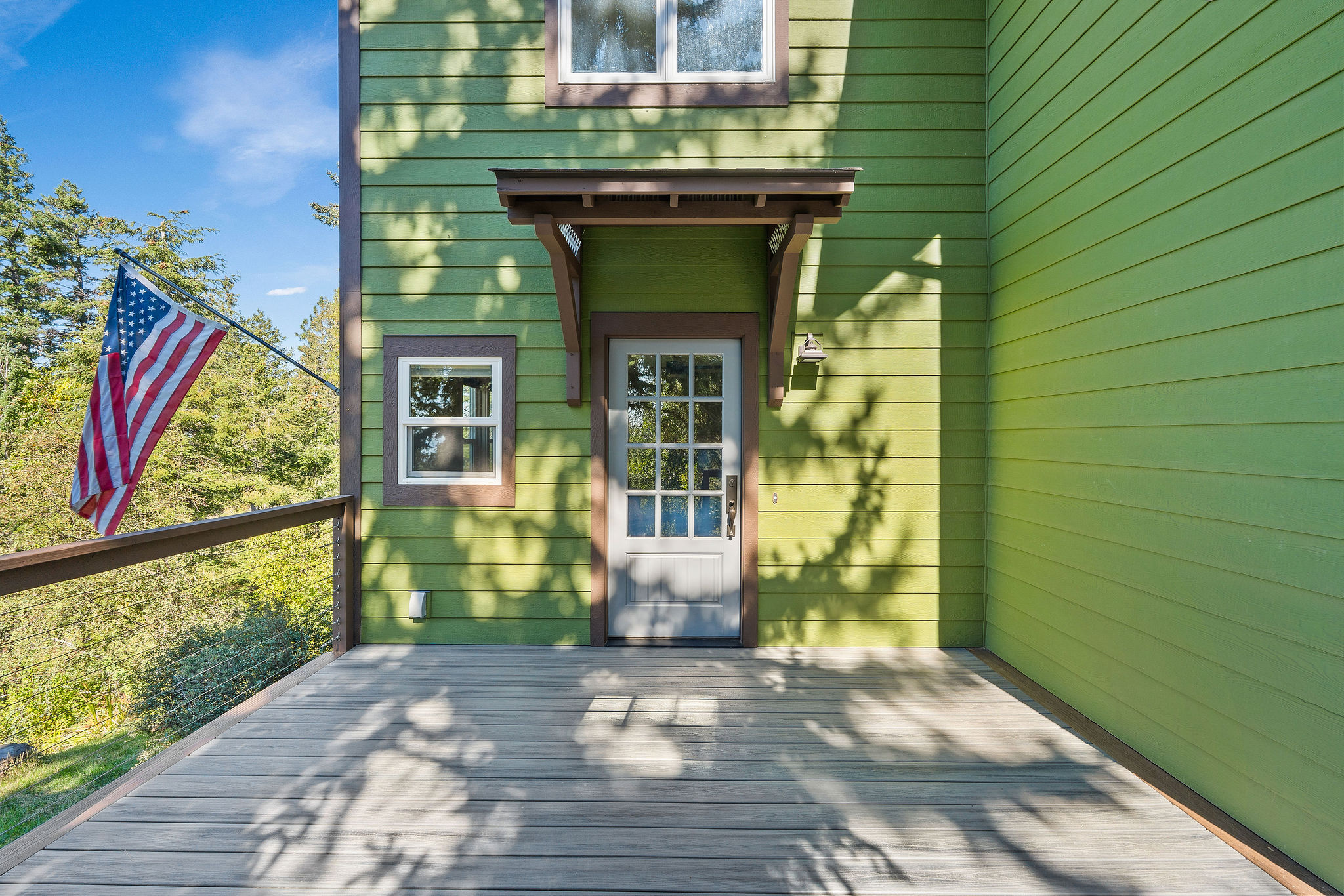 22154 E Lakeshore Drive