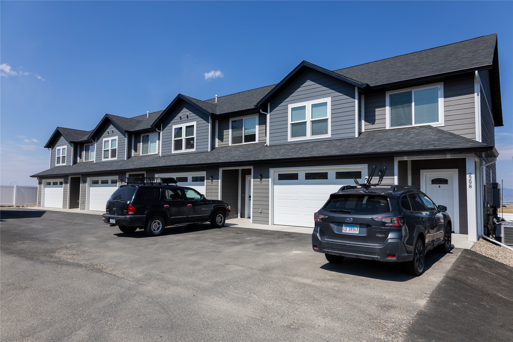 2296 Deerfield Lane