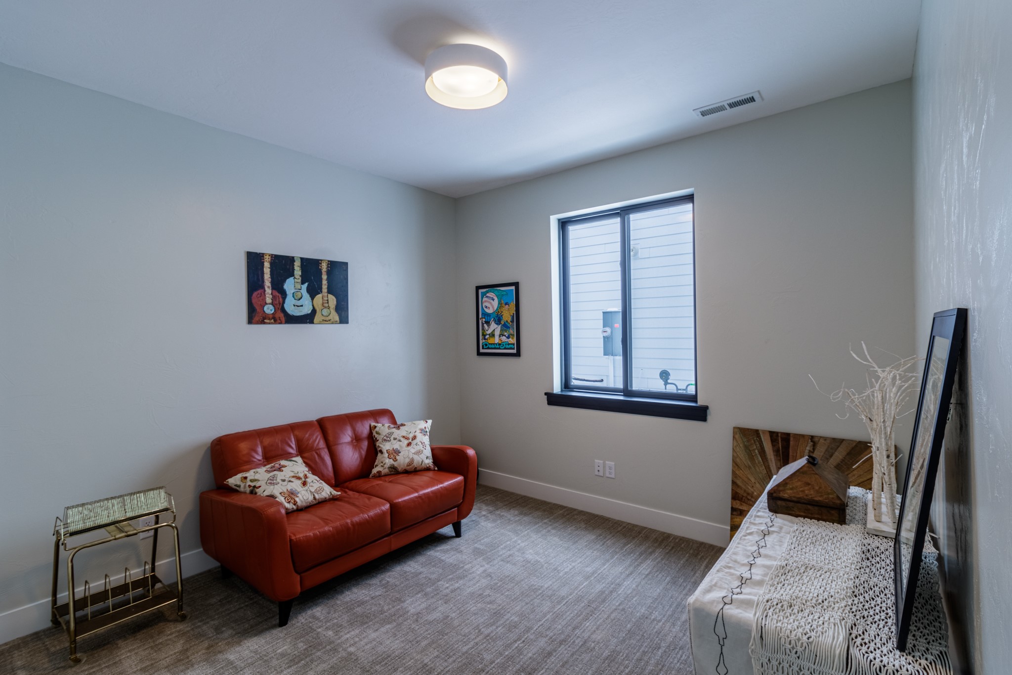 2216 S 12th Street W