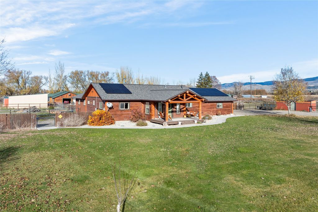 Photo of 344 Harold Lane, Corvallis, MT 59828 (MLS # 30061968)