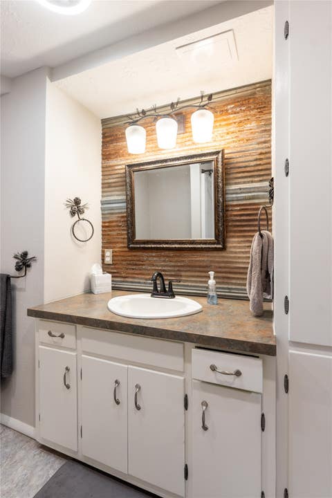 Tiny photo for 1403 10th Avenue NW, Great Falls, MT 59404 (MLS # 30074850)
