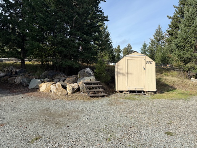 126 Mossy Rock Road N