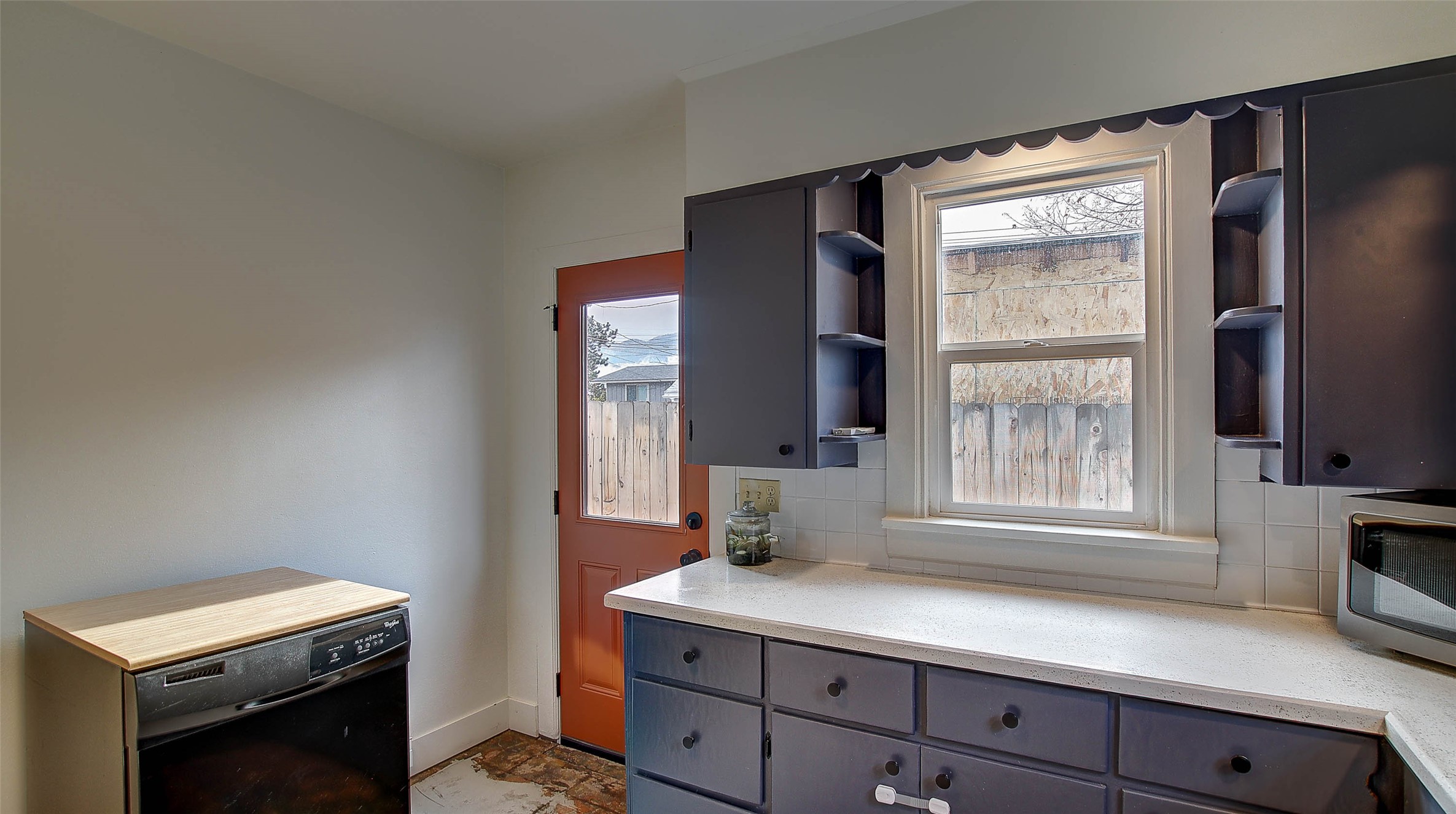 Missoula, Montana 59801, United States, 2 Bedrooms Bedrooms, ,1 BathroomBathrooms,Residential,Active,246272