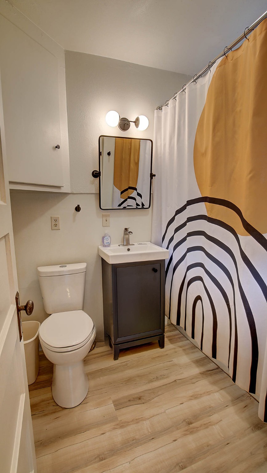 Missoula, Montana 59801, United States, 2 Bedrooms Bedrooms, ,1 BathroomBathrooms,Residential,Active,246272