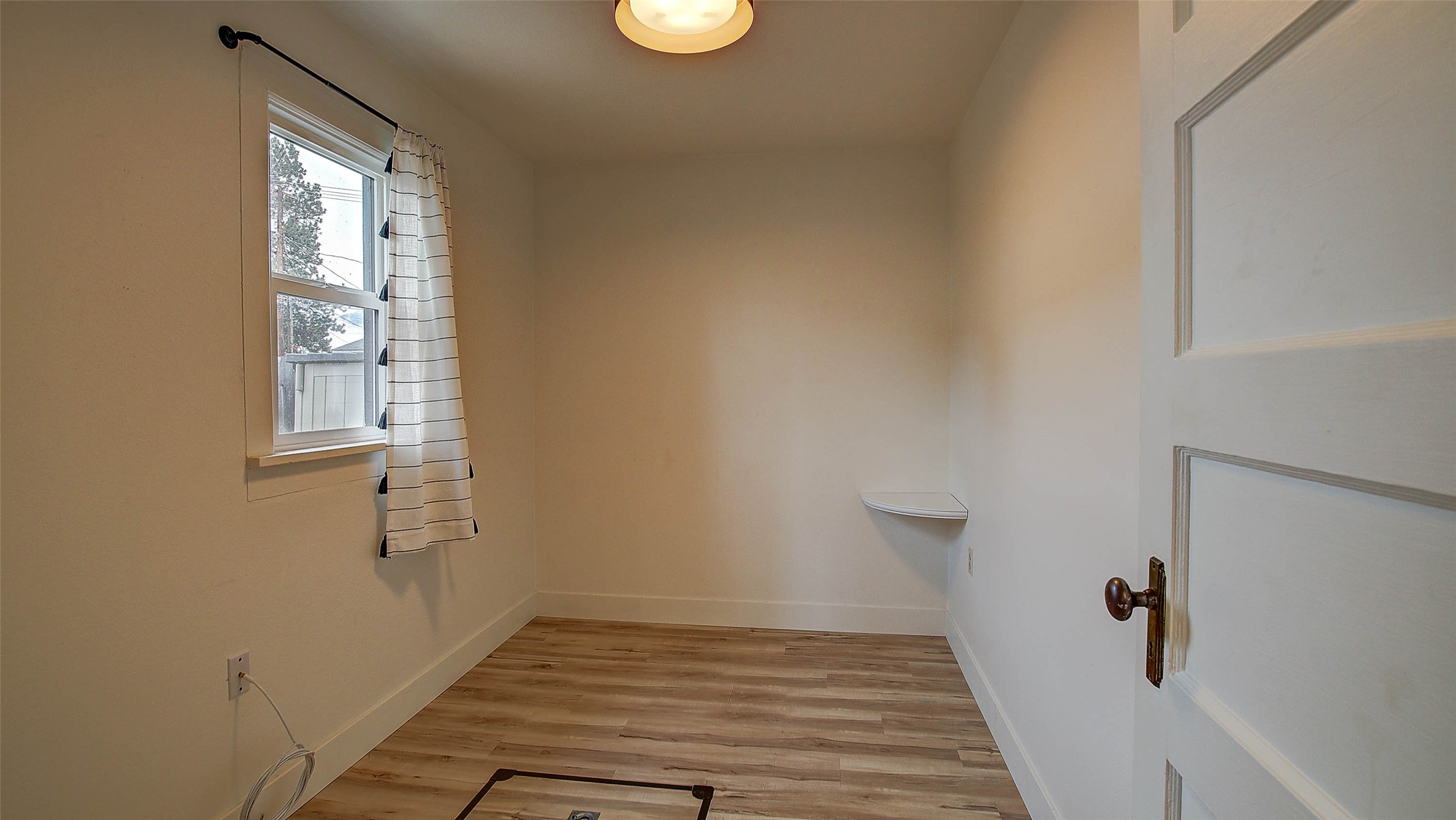 Missoula, Montana 59801, United States, 2 Bedrooms Bedrooms, ,1 BathroomBathrooms,Residential,Active,246272