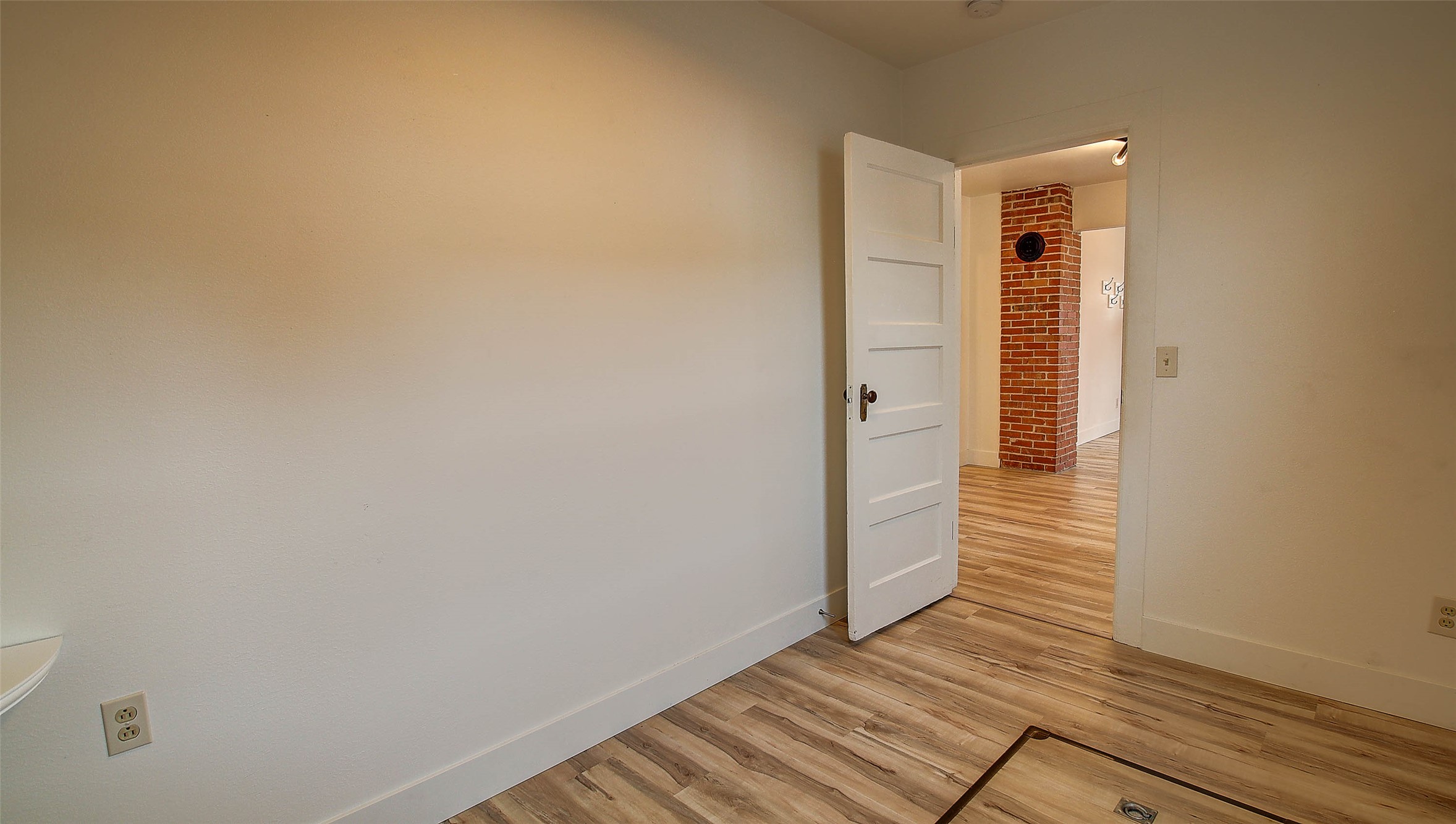 Missoula, Montana 59801, United States, 2 Bedrooms Bedrooms, ,1 BathroomBathrooms,Residential,Active,246272