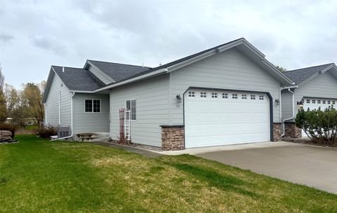 Photo of 195 E Nicklaus Avenue, Kalispell, MT 59901 (MLS # 30069024)