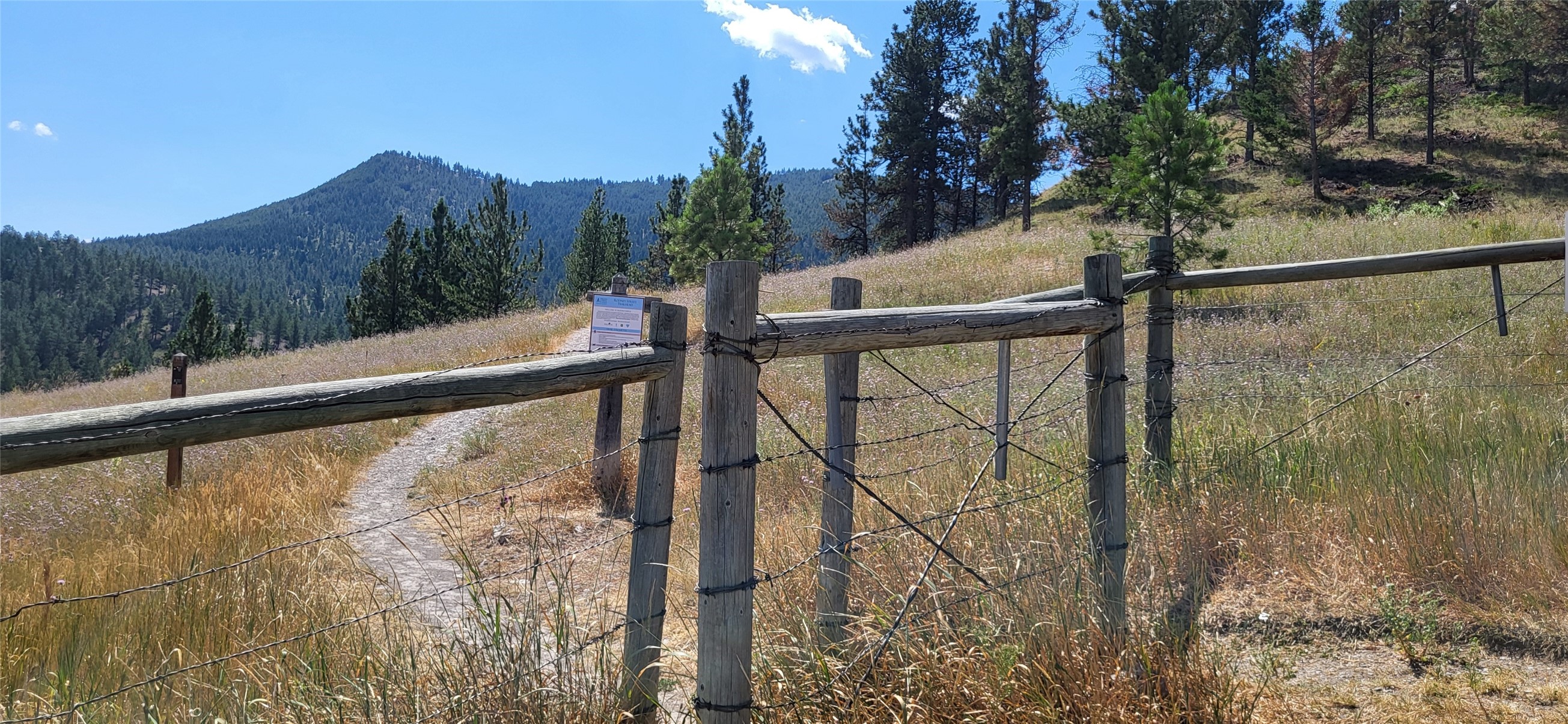 Helena, Montana 59601, United States, 3 Bedrooms Bedrooms, ,2 BathroomsBathrooms,Residential,Pending,50105