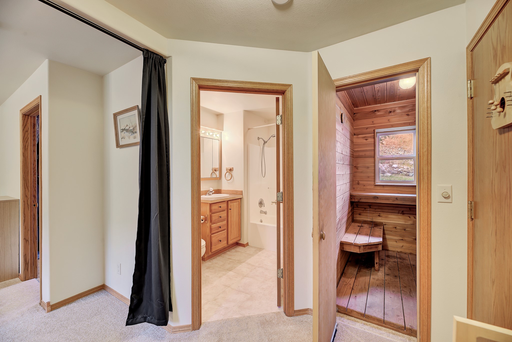 Helena, Montana 59601, United States, 3 Bedrooms Bedrooms, ,2 BathroomsBathrooms,Residential,Pending,50105