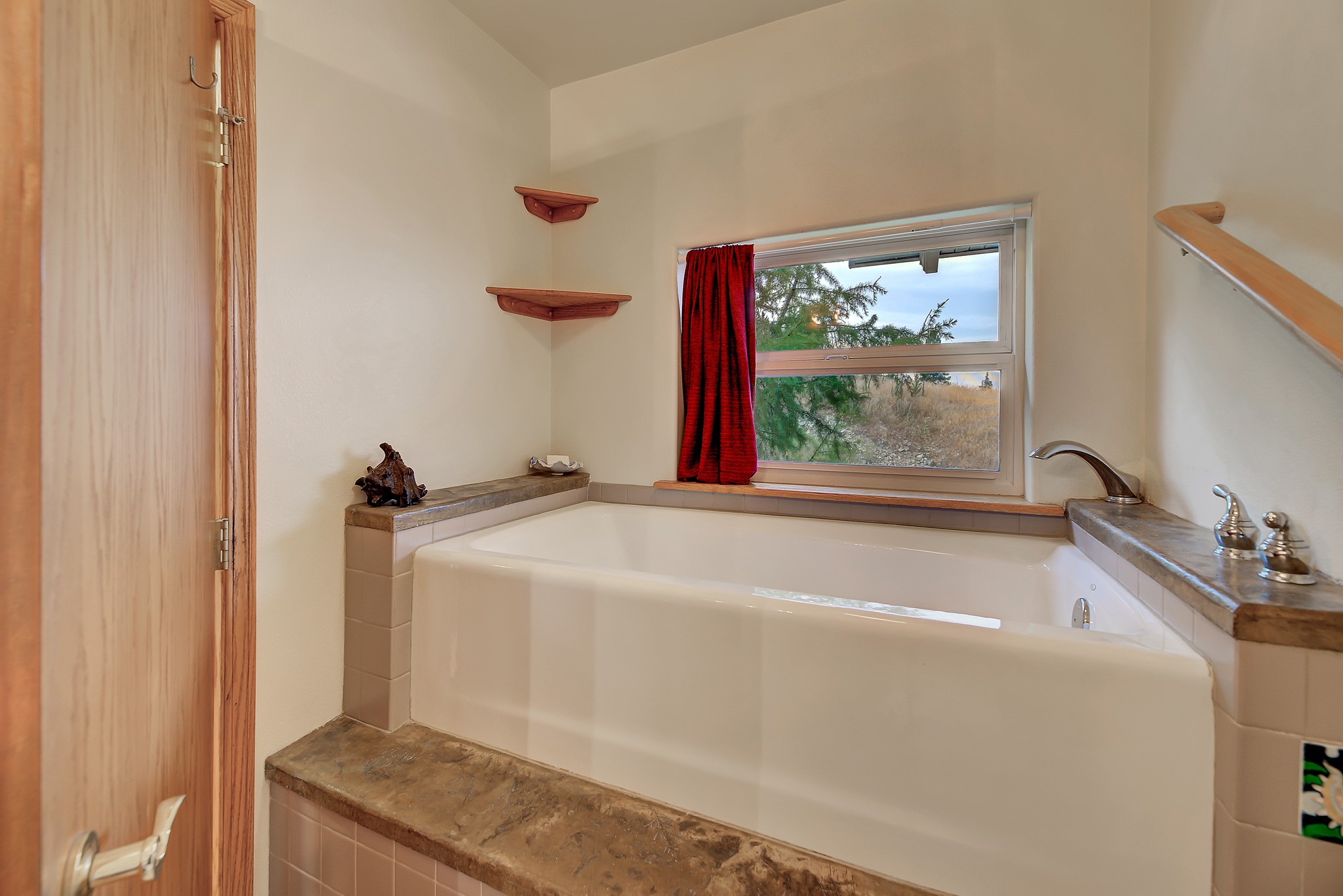 Helena, Montana 59601, United States, 3 Bedrooms Bedrooms, ,2 BathroomsBathrooms,Residential,Pending,50105