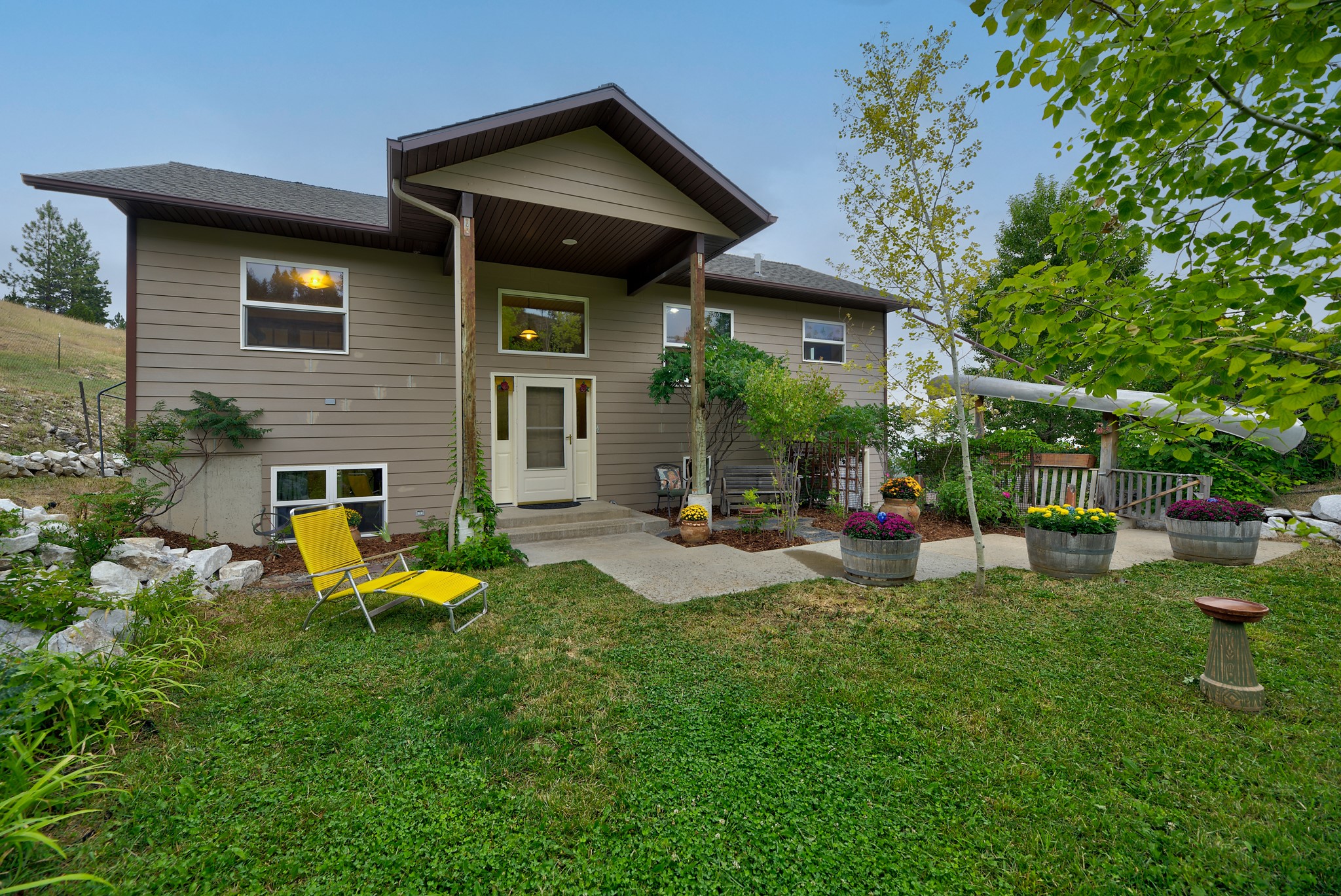 Helena, Montana 59601, United States, 3 Bedrooms Bedrooms, ,2 BathroomsBathrooms,Residential,Pending,50105