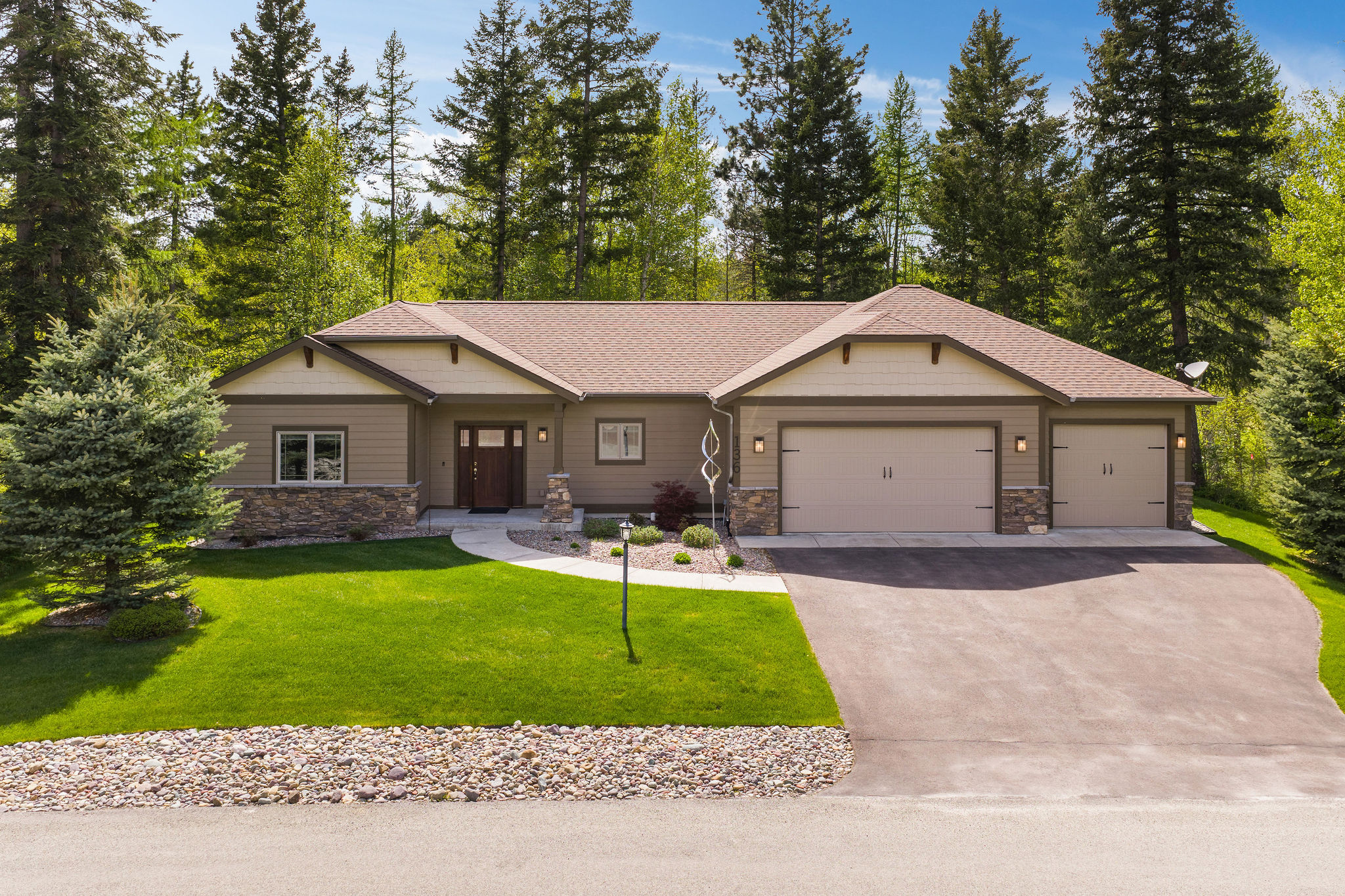 136 Oakmont Loop