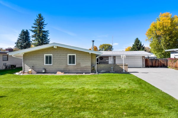 1213 BUENA DR, GREAT FALLS, MT 59404 - Image 765a7cf771e2408ca80b1a8a31cfc156/148992108