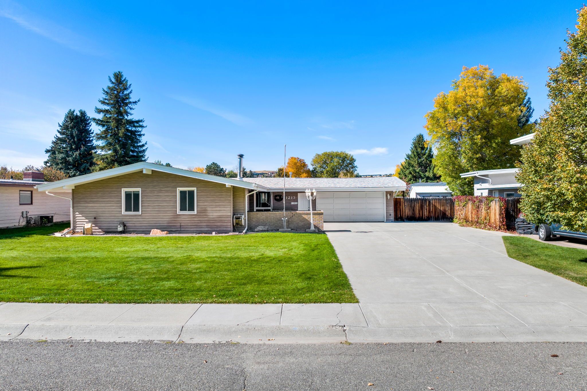 1213 Buena Drive