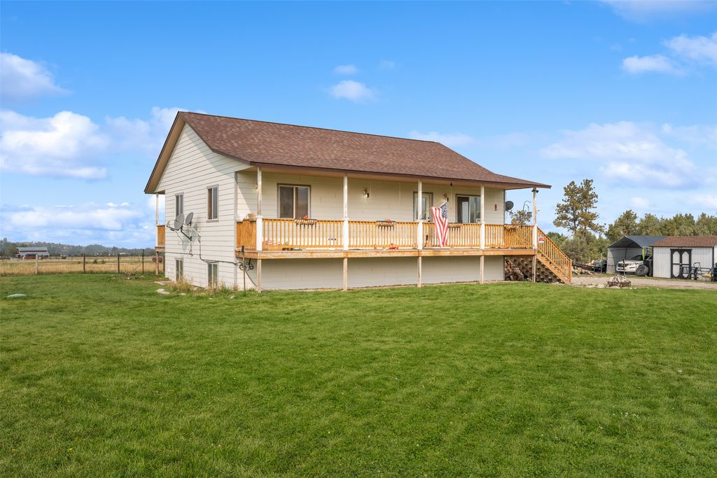 Photo of 3041 Upper Burnt Fork School Road, Stevensville, MT 59870 (MLS # 30065933)