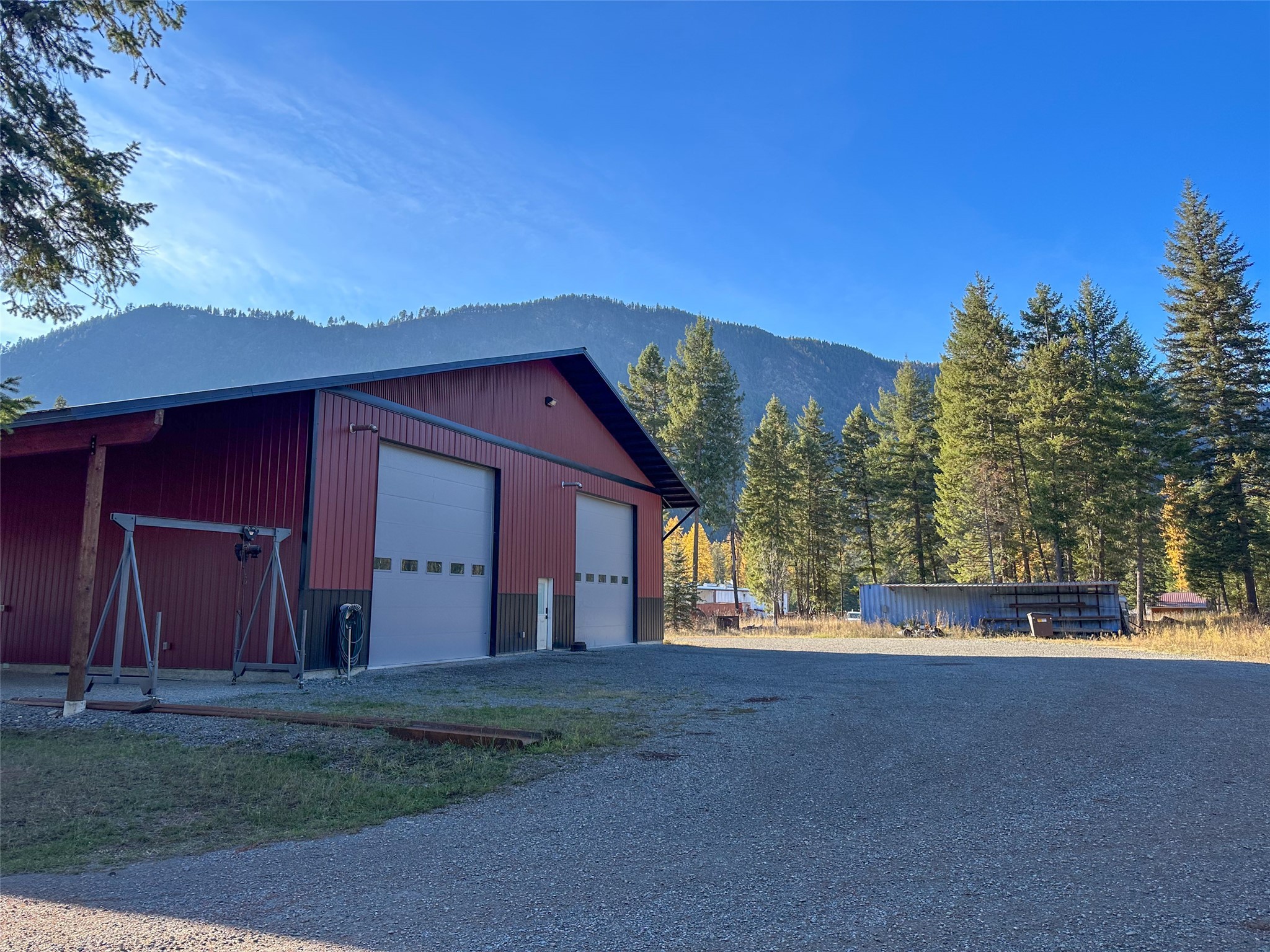 4895 Mt Highway 200